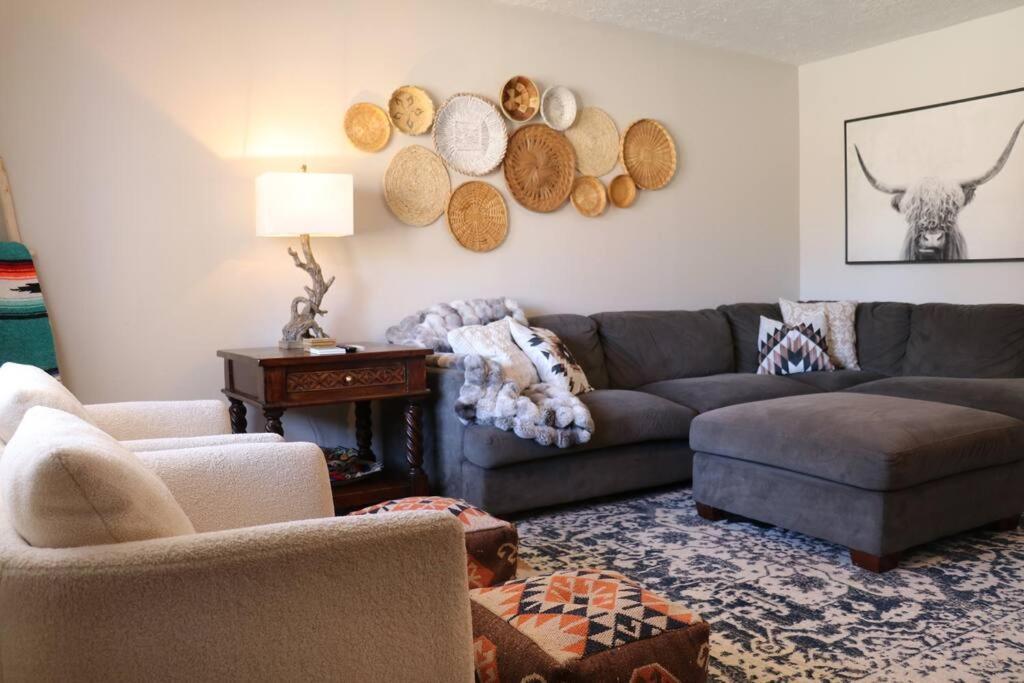 Cowboy Den-Hot Tub-Game Room-Pet Friendly-No Pet Fees! アルバカーキ エクステリア 写真