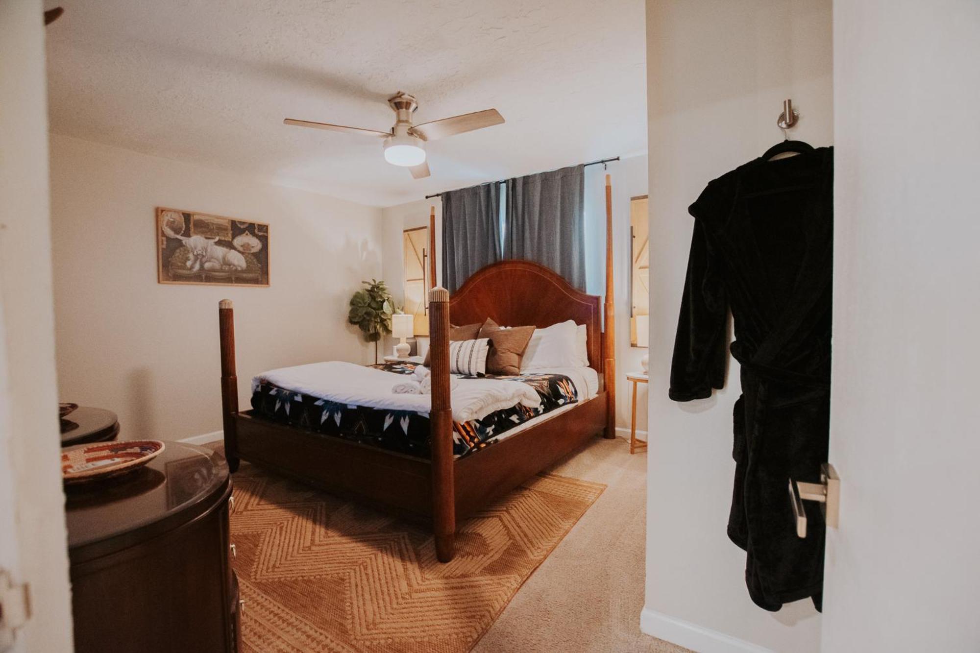 Cowboy Den-Hot Tub-Game Room-Pet Friendly-No Pet Fees! アルバカーキ エクステリア 写真