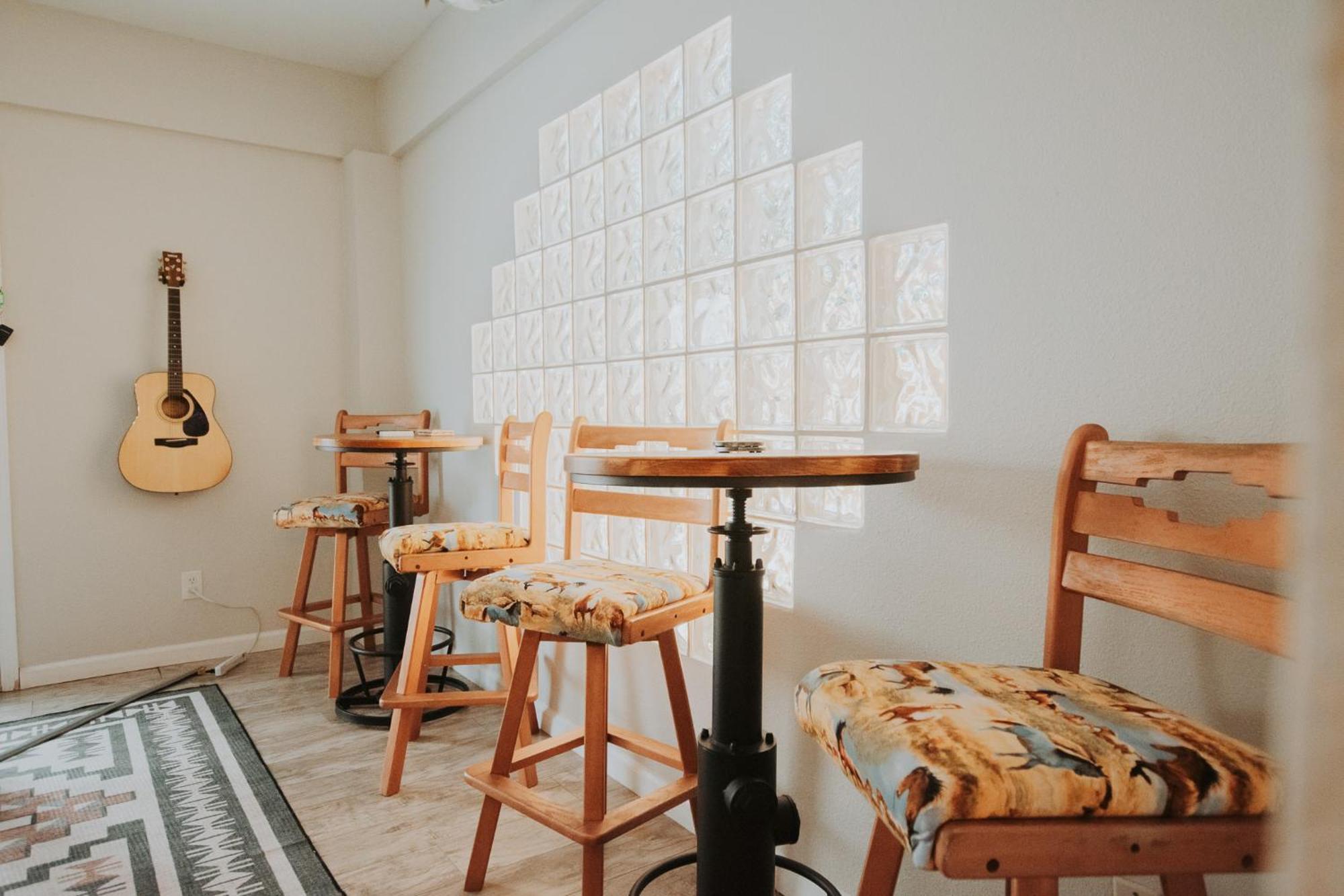 Cowboy Den-Hot Tub-Game Room-Pet Friendly-No Pet Fees! アルバカーキ エクステリア 写真