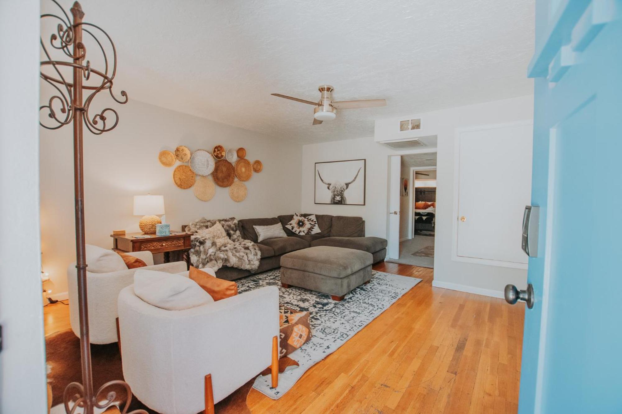Cowboy Den-Hot Tub-Game Room-Pet Friendly-No Pet Fees! アルバカーキ エクステリア 写真
